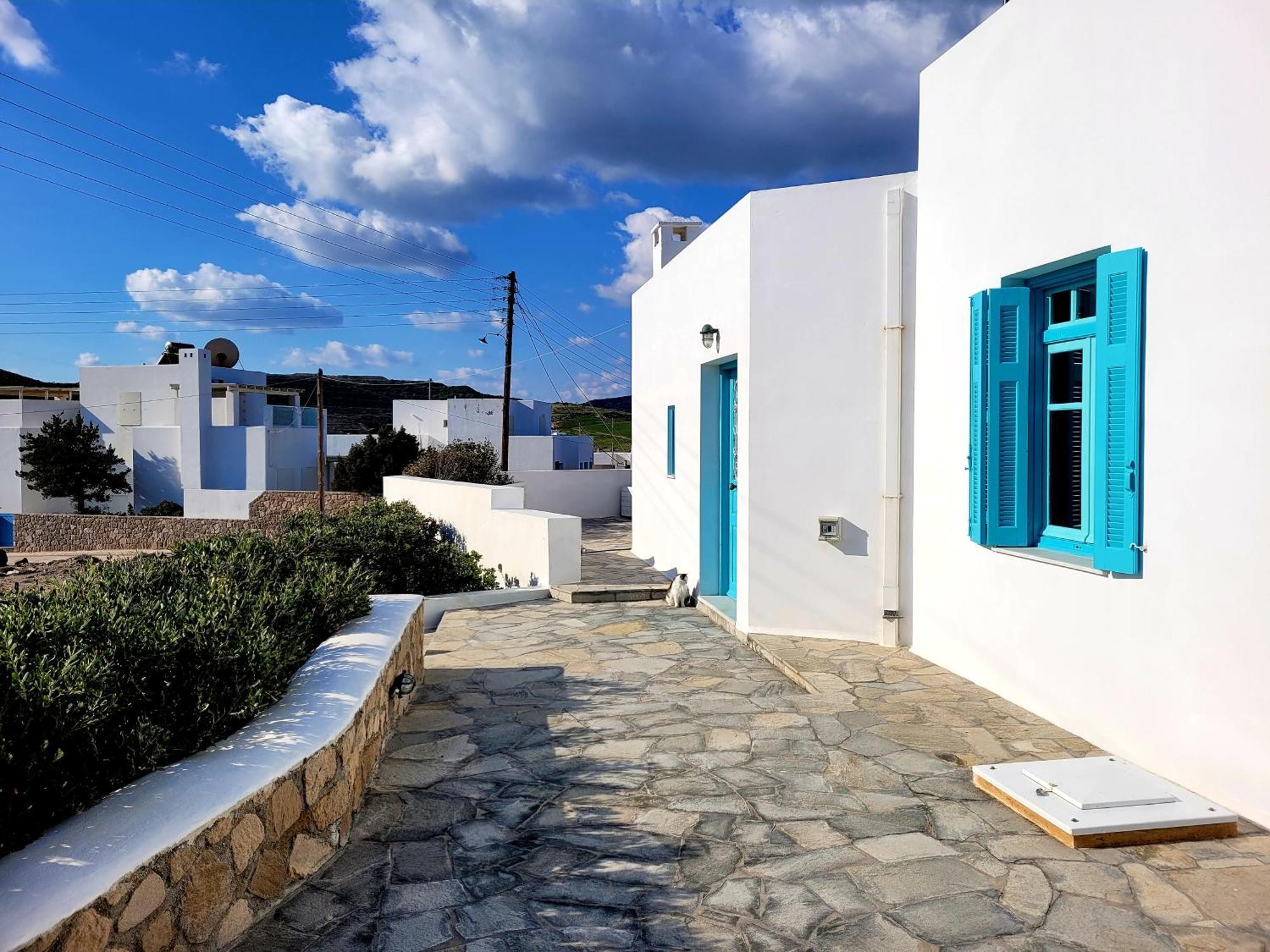 Villa Zefyros Pachaina Exteriör bild