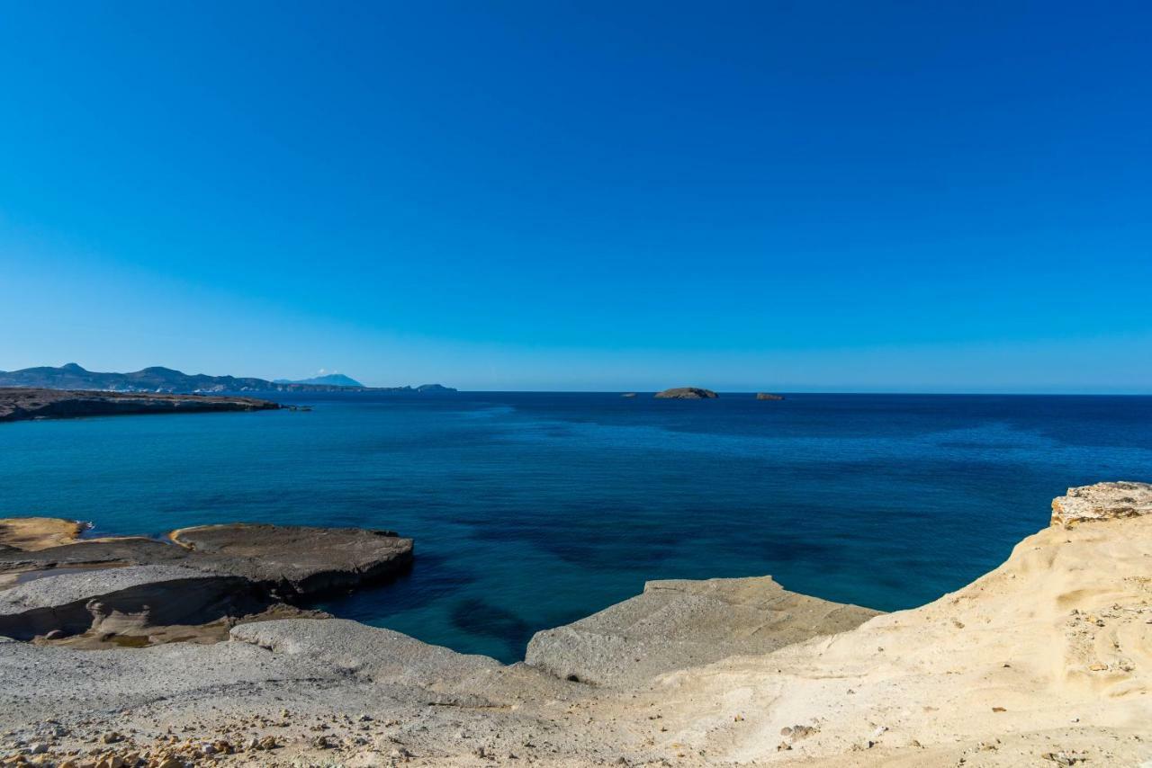 Villa Zefyros Pachaina Exteriör bild