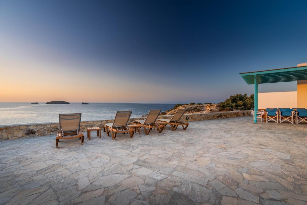 Villa Zefyros Pachaina Exteriör bild